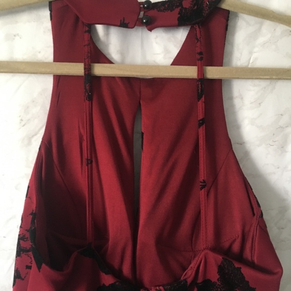 Formal gown - Picture 2 of 5